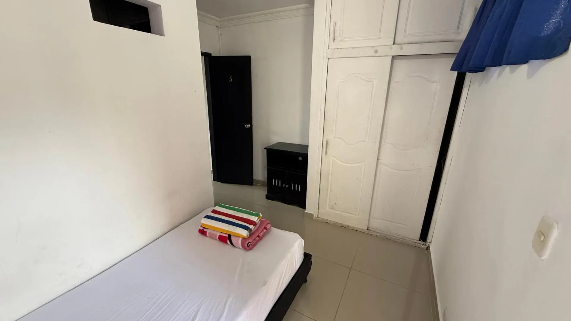 Hermosa Casa Muy Amplia En Excelente Sector Medellín Dom wakacyjny