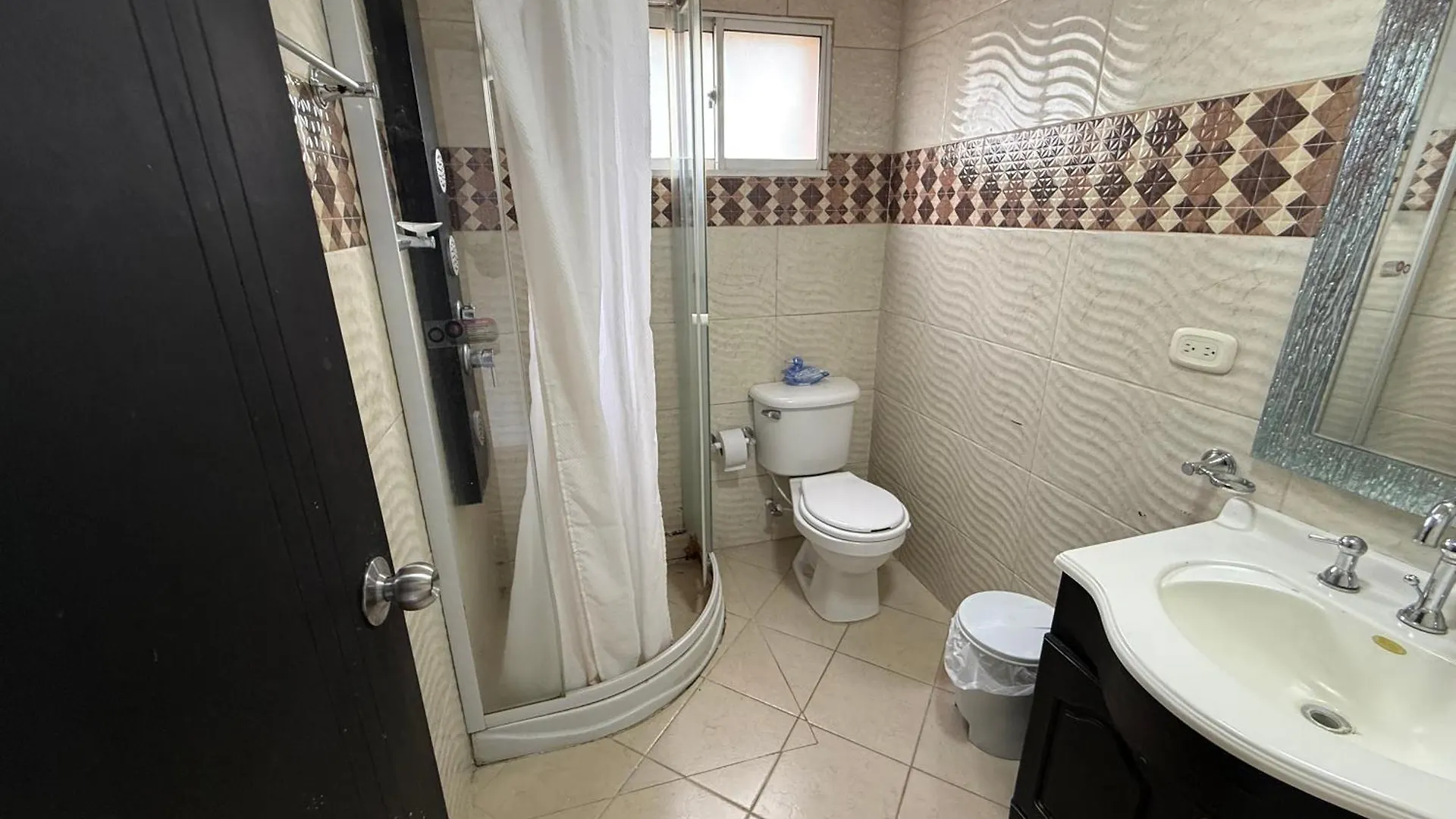 Dom wakacyjny Hermosa Casa Muy Amplia En Excelente Sector Medellín Kolumbia