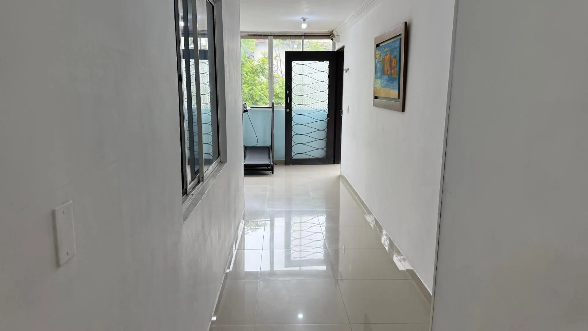 Hermosa Casa Muy Amplia En Excelente Sector Medellín Ferienhaus